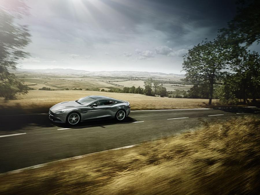  Aston Martin Vanquish 2012 года  (WW) (фото 6 из 167)